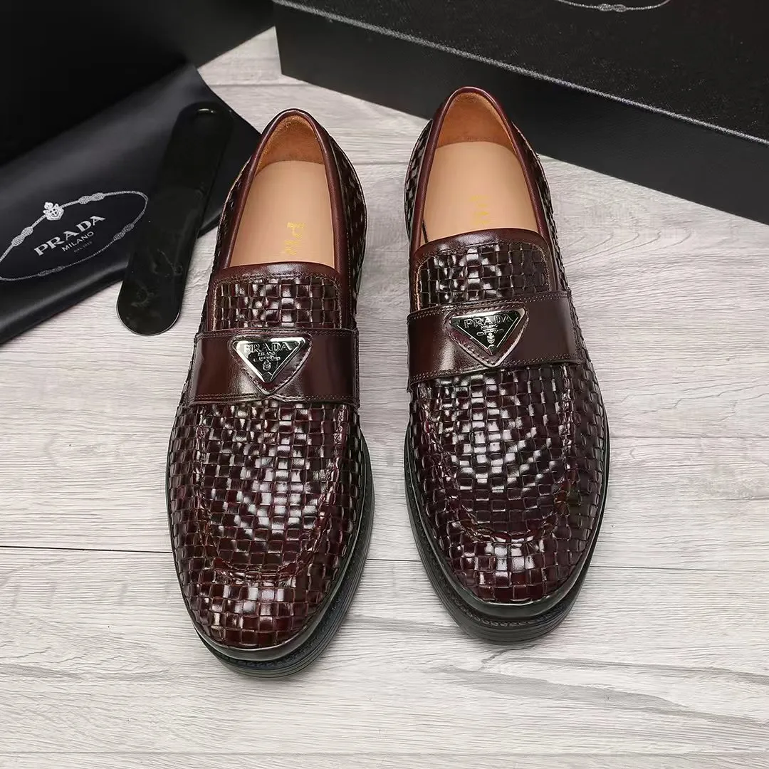 Men's shoes 💰620 💰💰🎩🎩【Prada】Counter 1:1⬆️original reproduction, absolute quality🆗original outsole, high-quality imported rubber, wear-resistant and non-slip, never degummed, upper material: imported first-layer cowhide➕anti-slip foam outsole, official website material, inner material: water-dyed leather lining, 6 colors available! Code number 38-45
